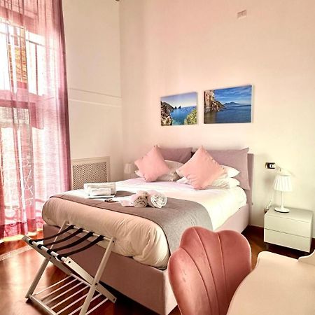 Pink Star Napoli Luxury Apartment Esterno foto